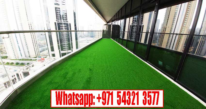 artificial grass for balcony in Dubai 1
